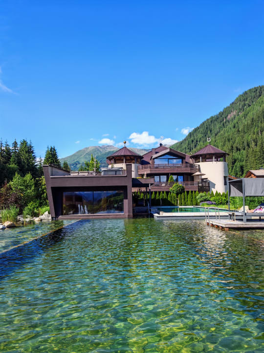 Außenansicht FONTIS luxury spa lodge