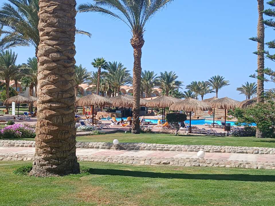 Gartenanlage Three Corners Sea Beach Resort