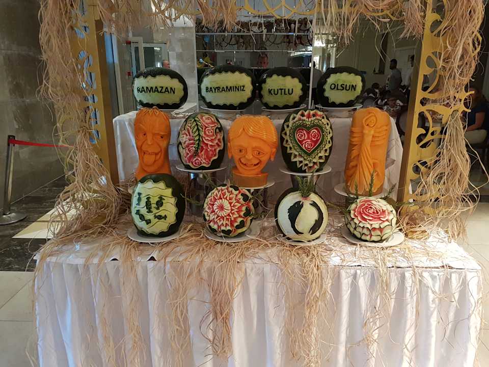 Gastro Well Palace Side