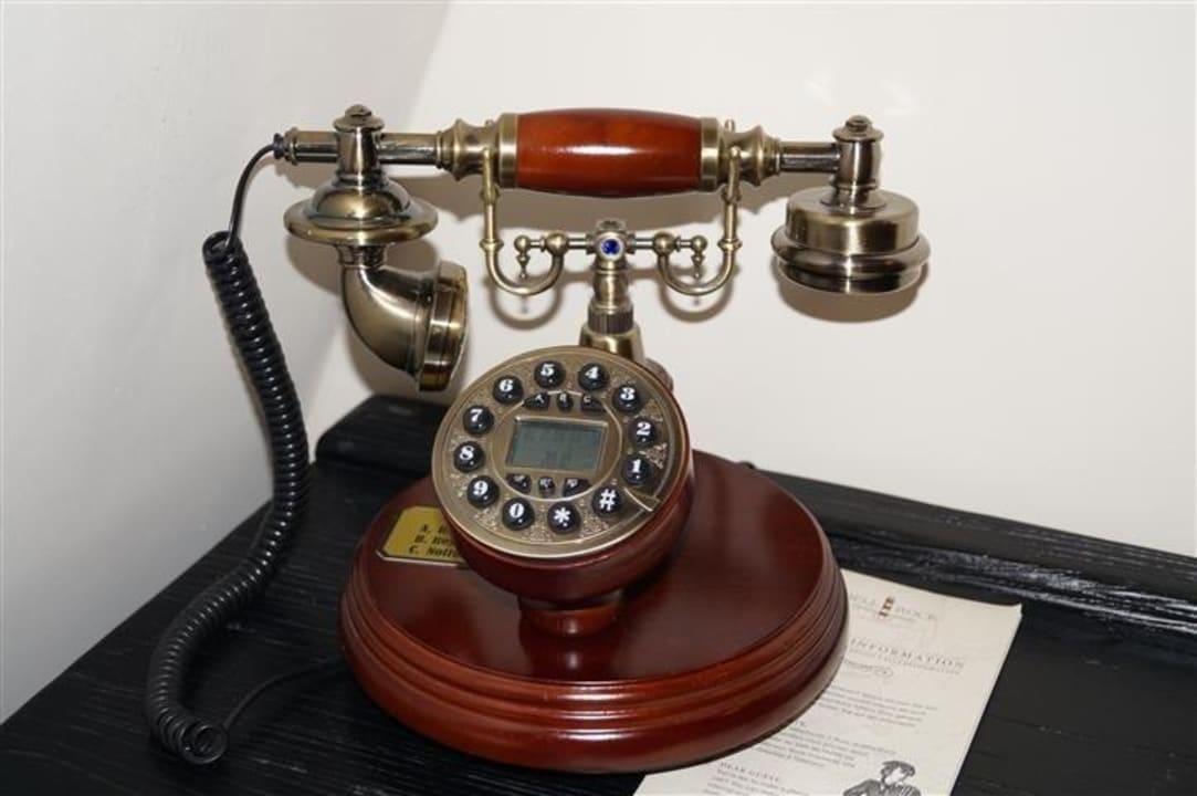 Modernes "altes" Telefon Hotel Bell Rock Europa-Park