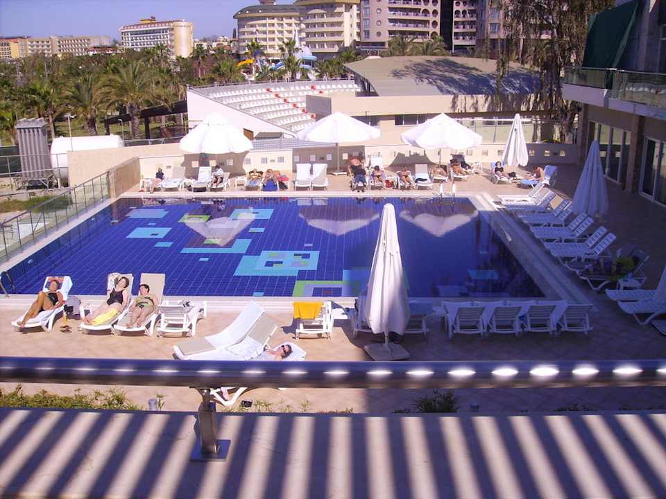 Pool von Restaurant aus Sealife Buket Resort & Beach