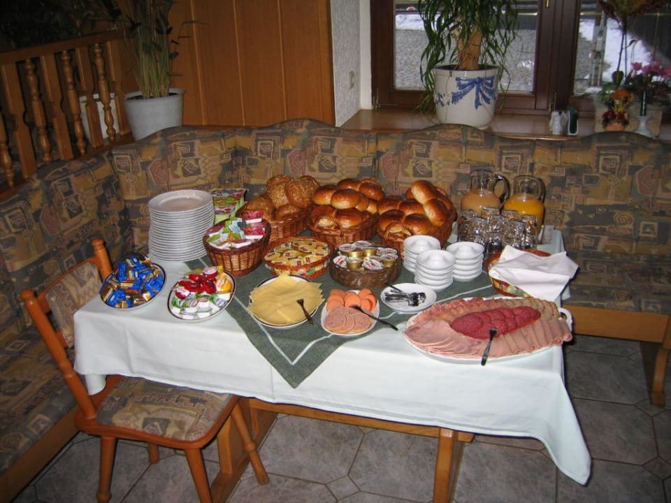 Frühstücksbuffet im Restaurant Hotel Schlösselmühle Jöhstadt