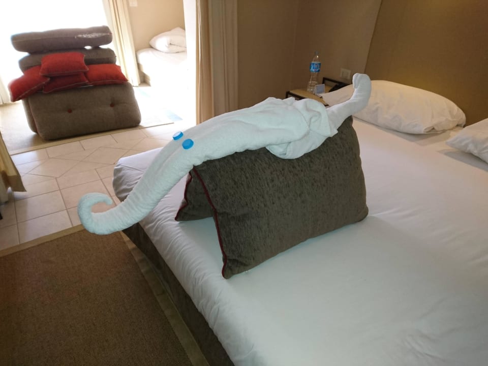 Zimmer-Kunst Jaz Makadi Oasis Resort