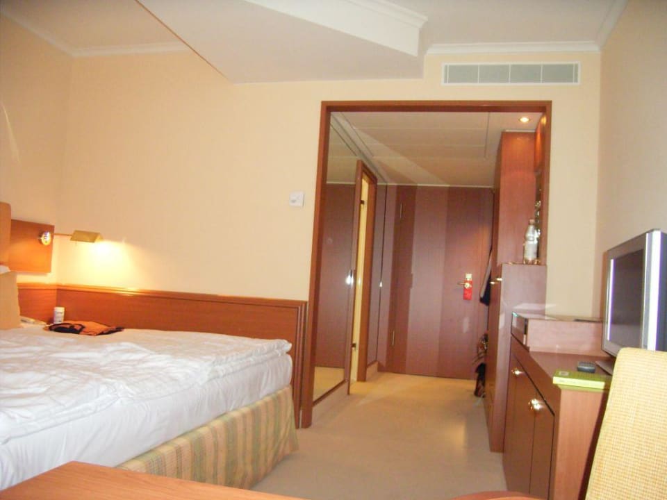 Unser Zimmer - andere Perspektive Grand Elysée Hamburg