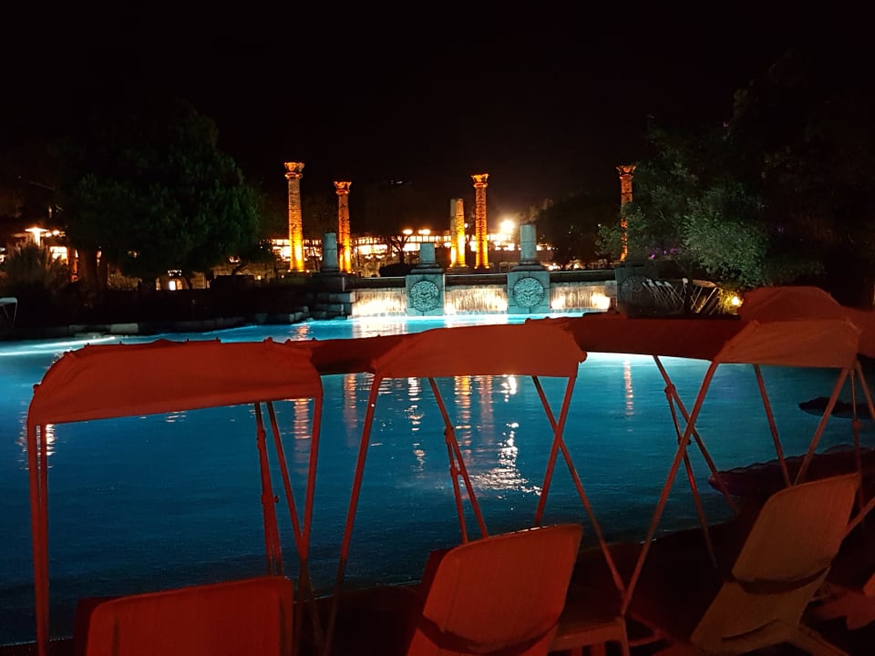 Pool Xanadu Resort Hotel