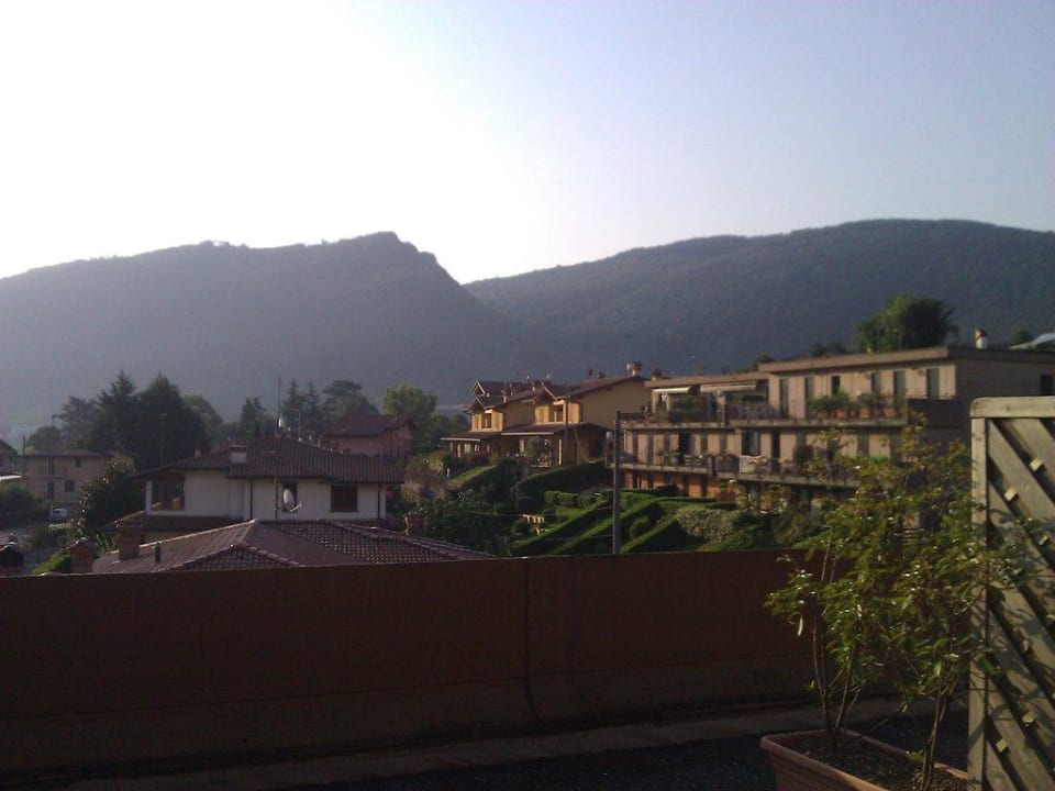 Blick von der Terrasse vor meinem Zimmer Franciacorta Golf Hotel