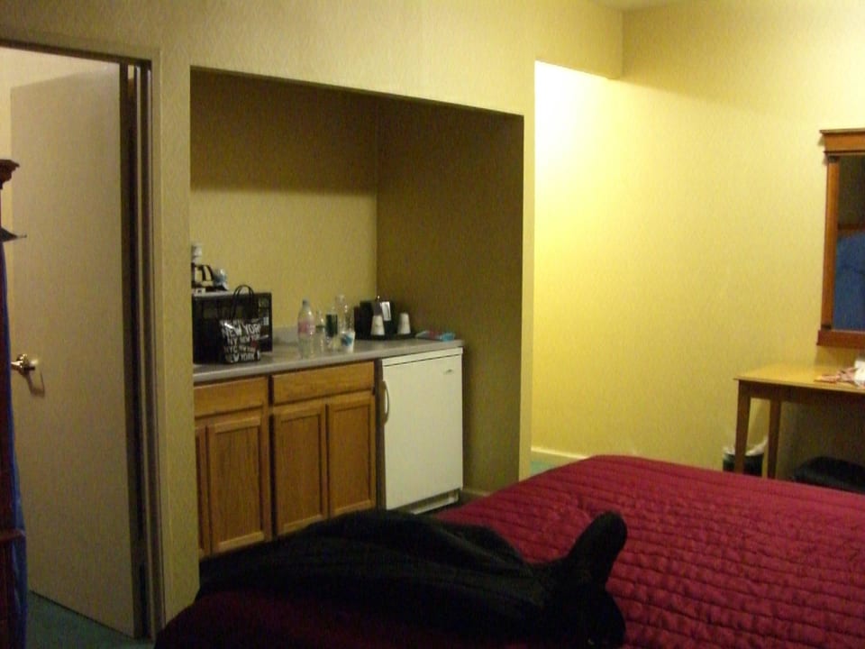 Anrichte im Zimmer Ramada by Wyndham Jersey City