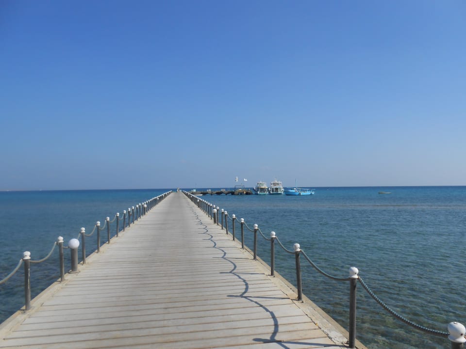 Ewig langer Steg  Pickalbatros Palace Resort