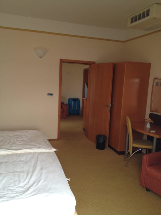 Blick vom Schlaf zum Wohnzimmer Hotel Marina