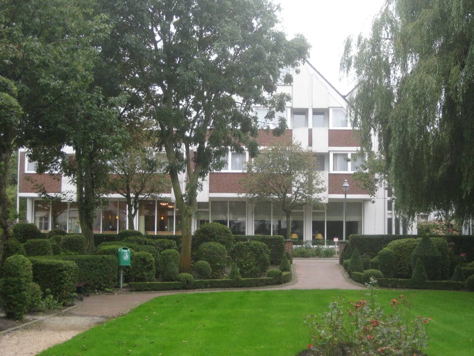 Vorderansicht/Haupteingang Hotel Flörke