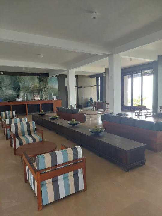 Lobby Pandanus Beach Resort & Spa