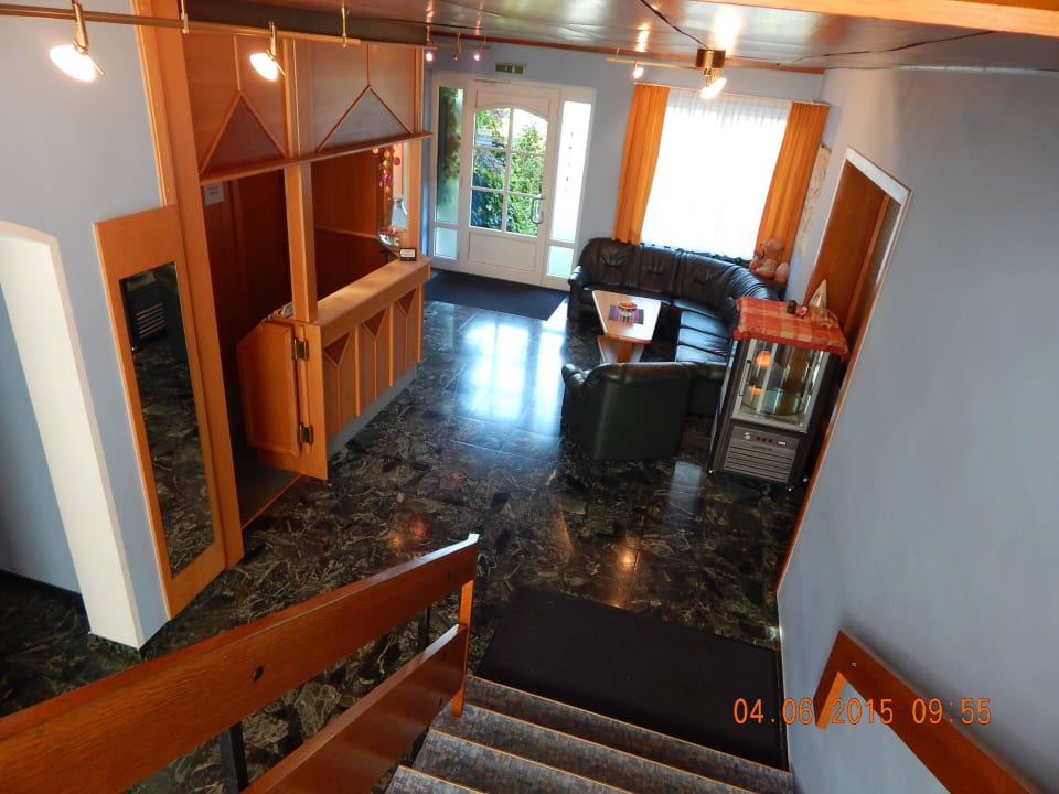 Rezeption Strandhotel Weyregg