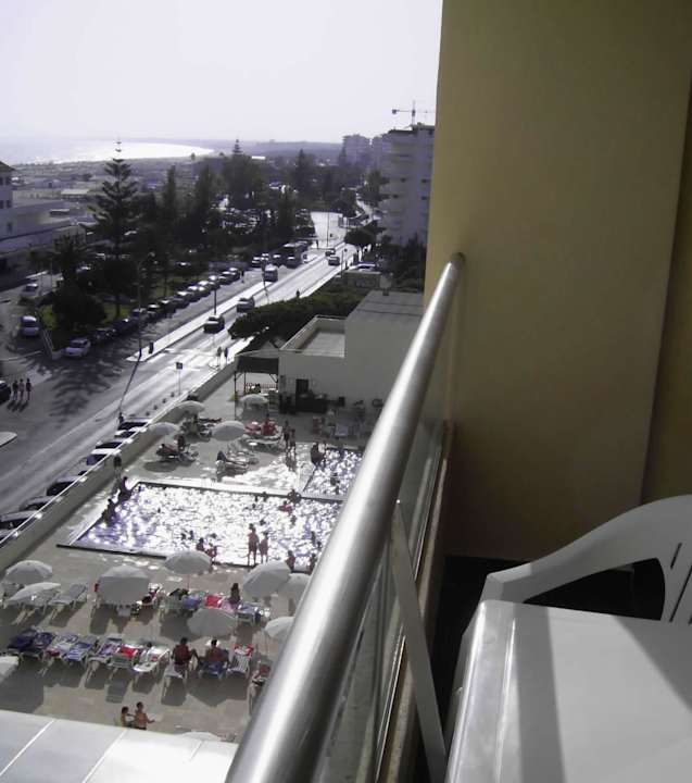 Seitenblick aus J.Suite Nr. 602 Hotel Yellow Praia Monte Gordo