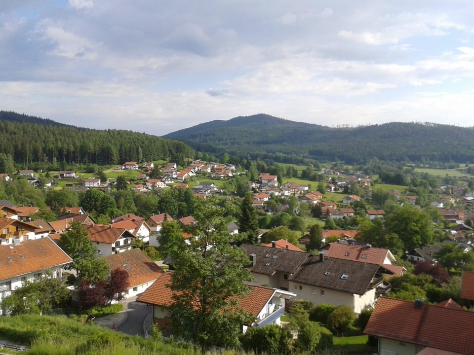 Blick vom Balkon über Bodenmais Montara Suites Bodenmais
