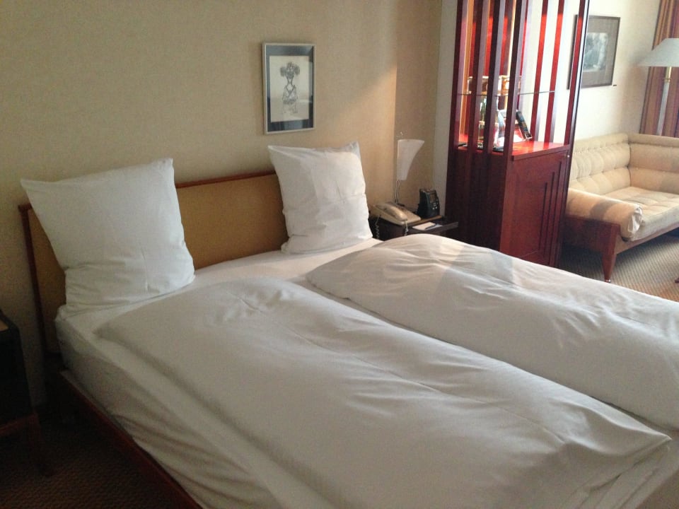 Unbequemes Bett Hilton Vienna Plaza