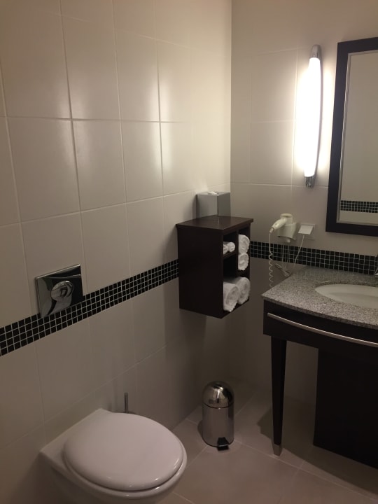 Zimmer Hampton by Hilton Berlin City West