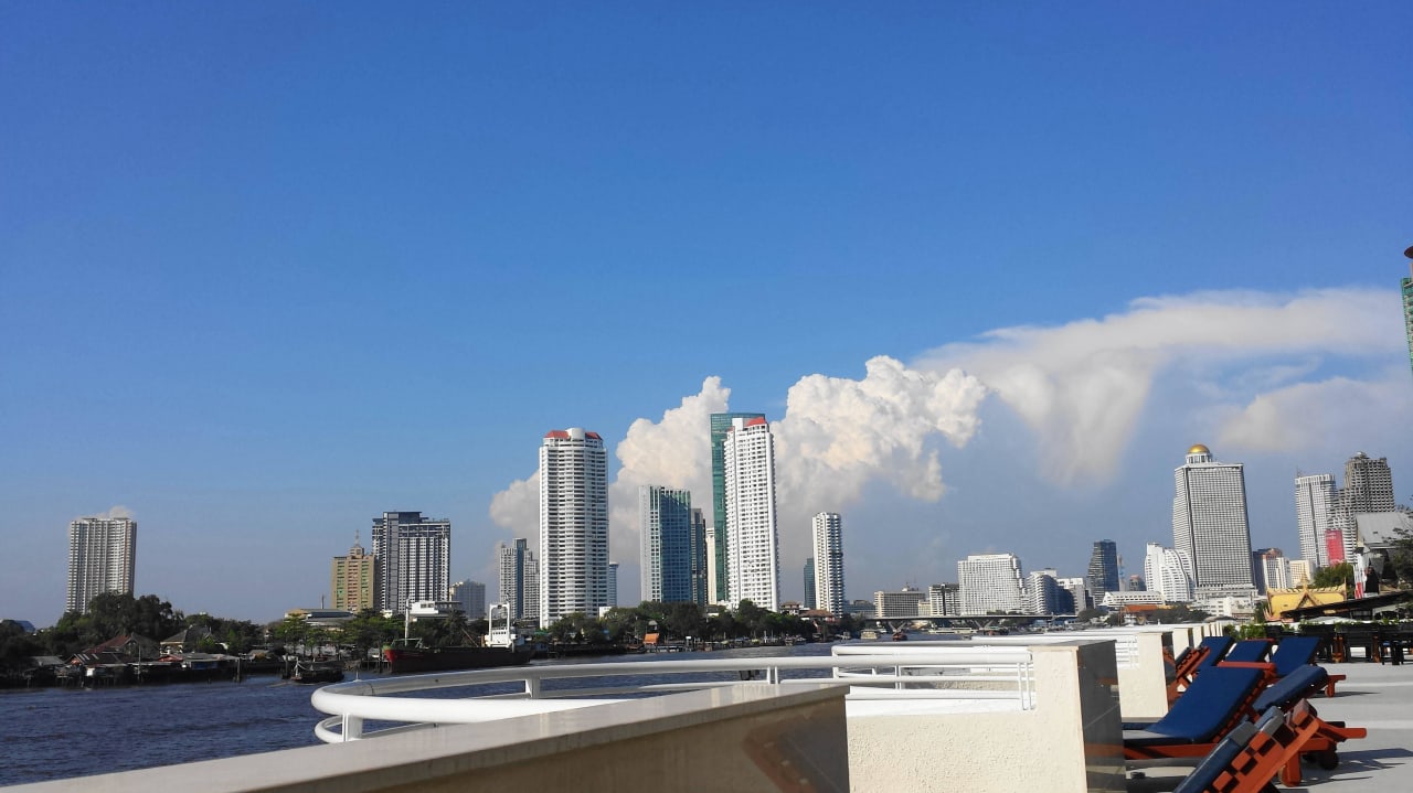 Ausblick Ramada Plaza by Wyndham Bangkok Menam Riverside