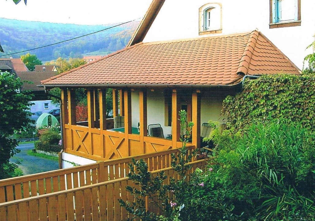 Überdachte Terrasse Ferienwohnung Alte Mühle