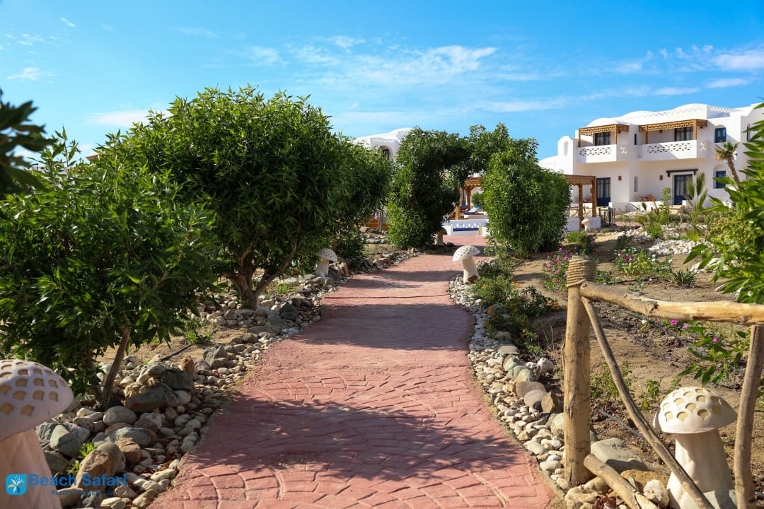 Gartenanlage Beach Safari Nubian Resort