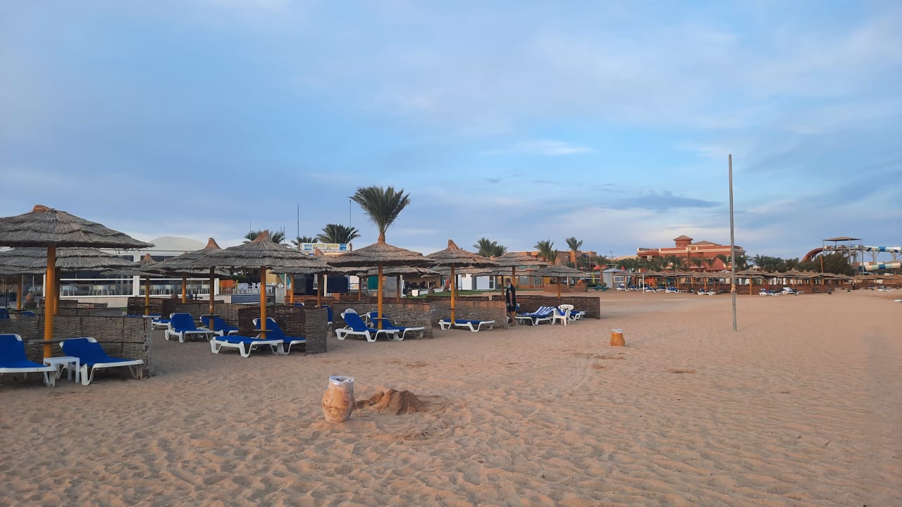 Strand Titanic Beach Spa & Aqua Park