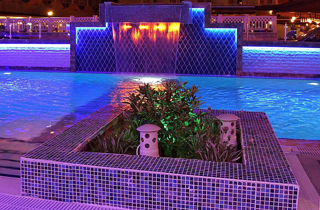 Wasserfall im Pool  Hatipoglu Beach Hotel