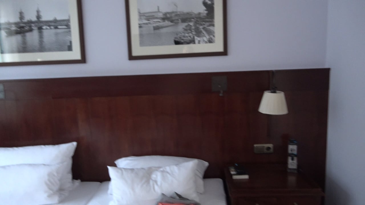 Zimmer AMERON Berlin ABION Spreebogen Waterside