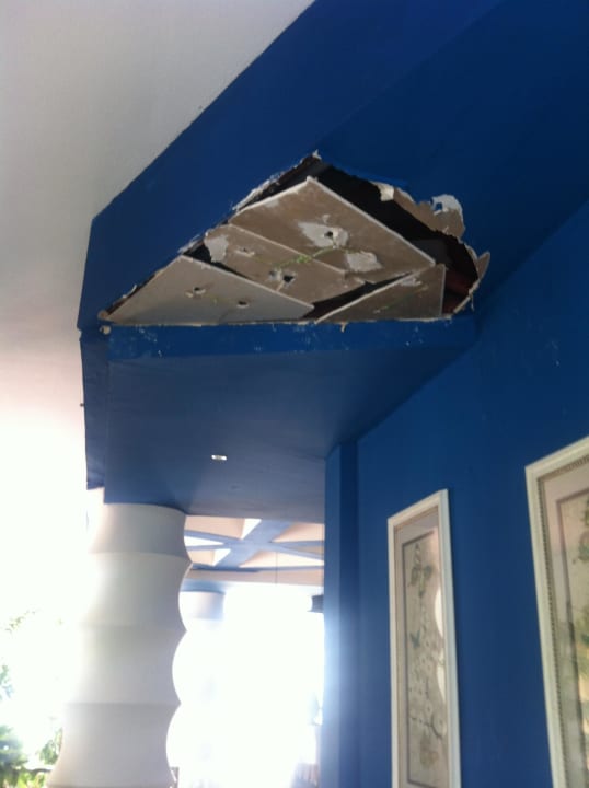 Im Eingangsbereich  Club Hotel Anjeliq