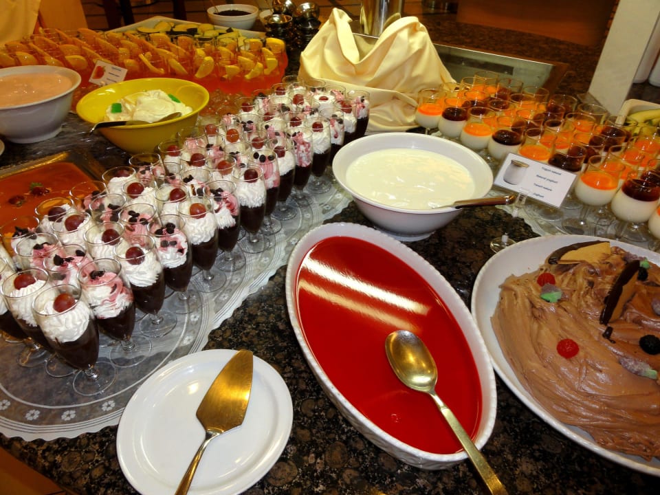 Details vom Dessert-Büffet Alua Suites Fuerteventura