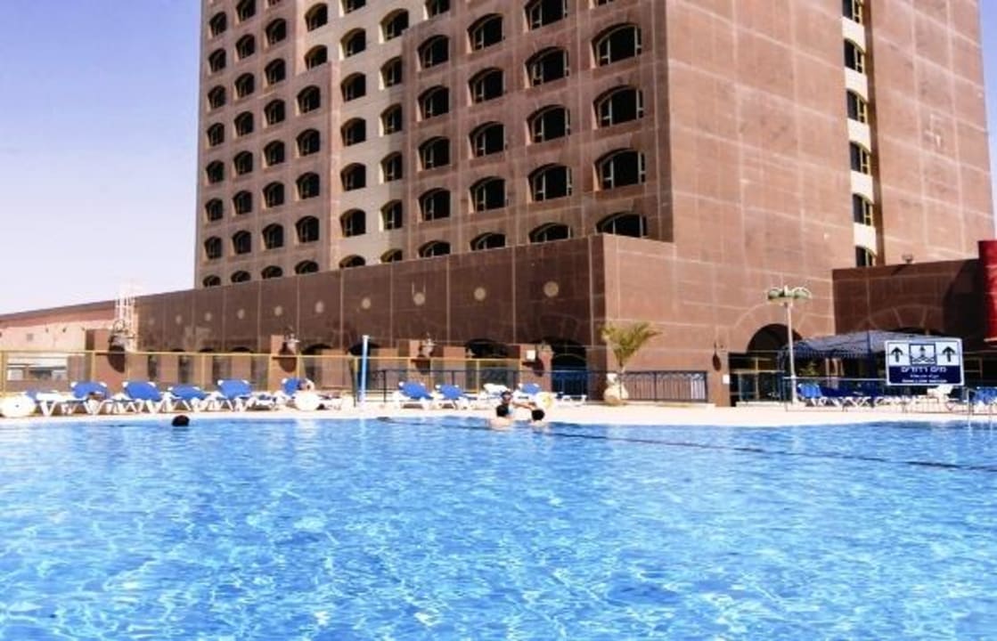 Pool Leonardo Hotel Negev