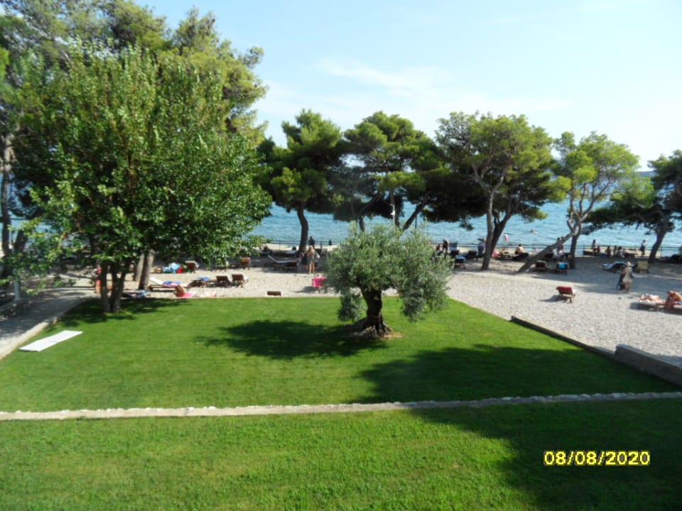 Gartenanlage Villas Arausana & Antonina