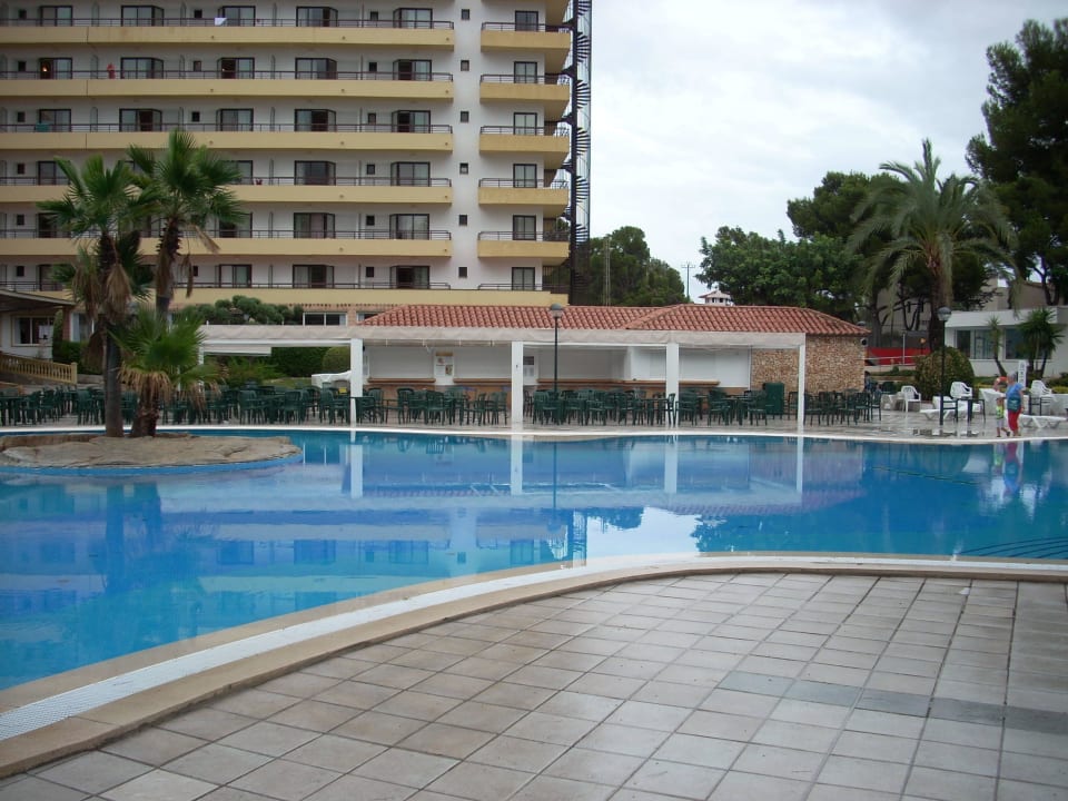 Hotel im Hintergrund BQ Belvedere Hotel