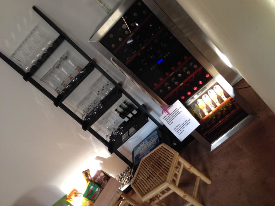 SB-Bar im Aufenthaltsraum Hotel Villa Silence