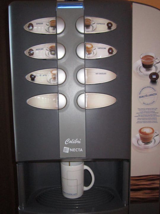 Heißgetränkeautomat am Büffet Hotel Novotel Vilnius