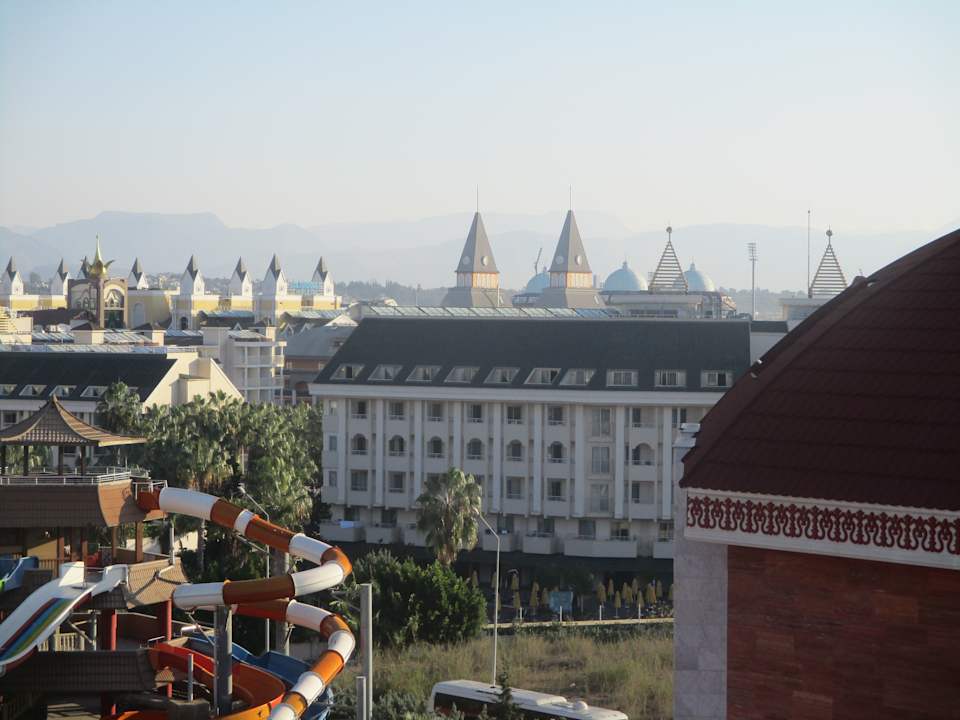 Außenansicht Royal Taj Mahal Hotel