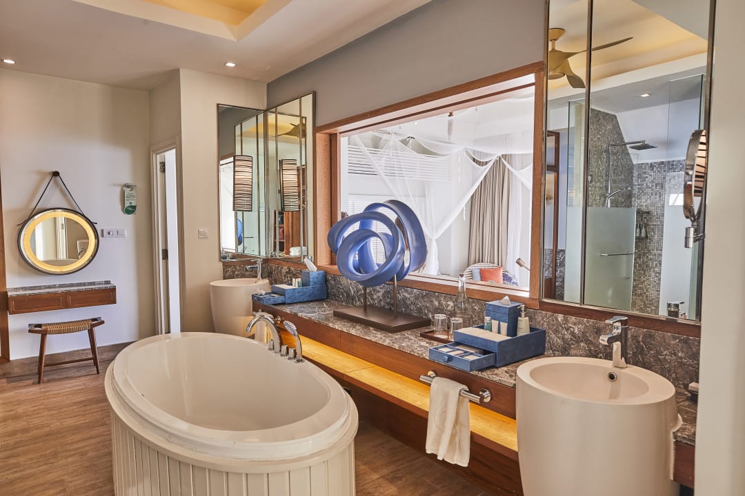 Zimmer Machchafushi Island Resort & Spa Maldives, The Centara Collection