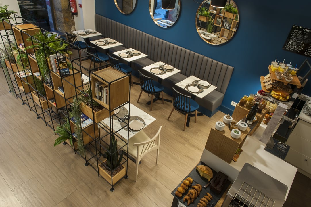 Lobby Sansebay Hotel