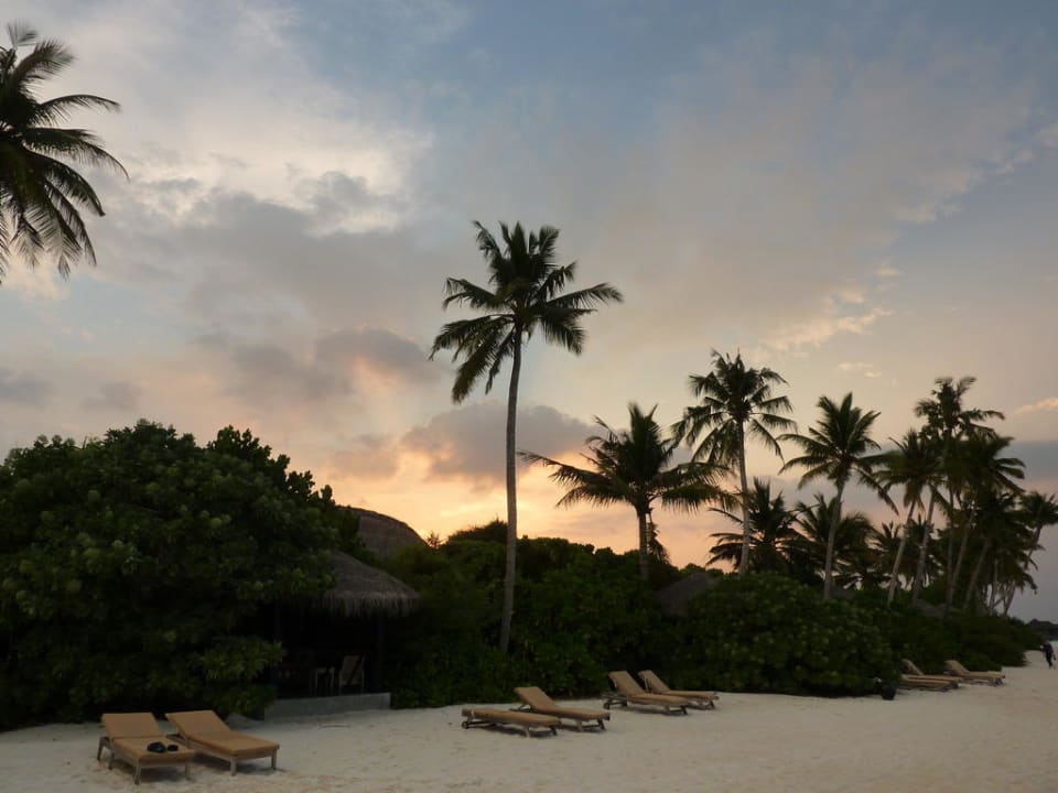 Strandabschnitt am Abend Sun Siyam Iru Fushi