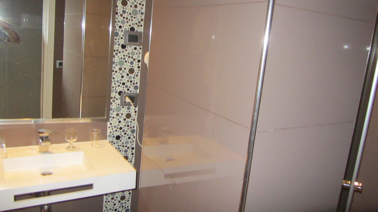 Bad Occidental Aurelia