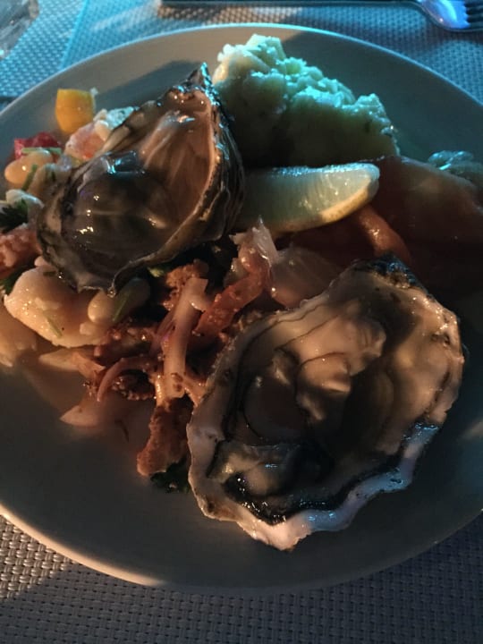 Abendessen am Strand Anantara The Palm Dubai Resort