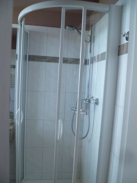Dusche im Bad Hotel Helgoländer Klassik