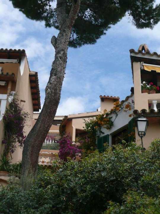 Aldeas - die Architektur des Pedro Otzoup Hotel Aldea Cala Fornells 1