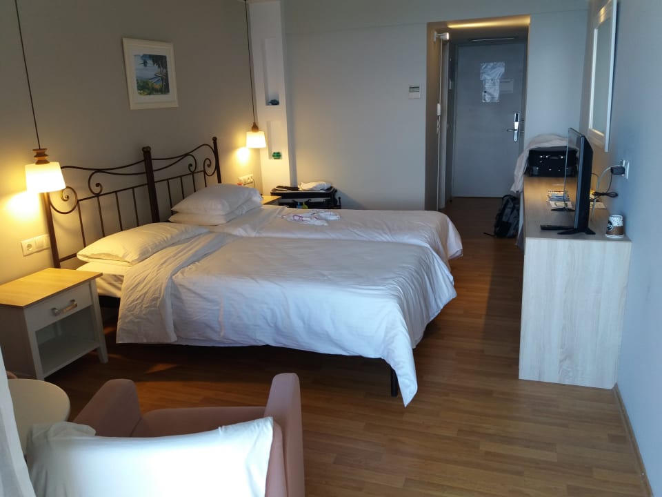Zimmer Elea Beach Hotel