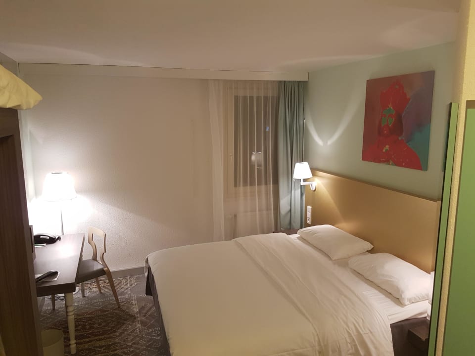 Blick ins Zimner ibis Styles Hotel Speyer