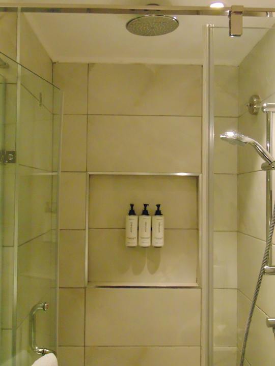 Zimmer Crowne Plaza Nairobi Airport