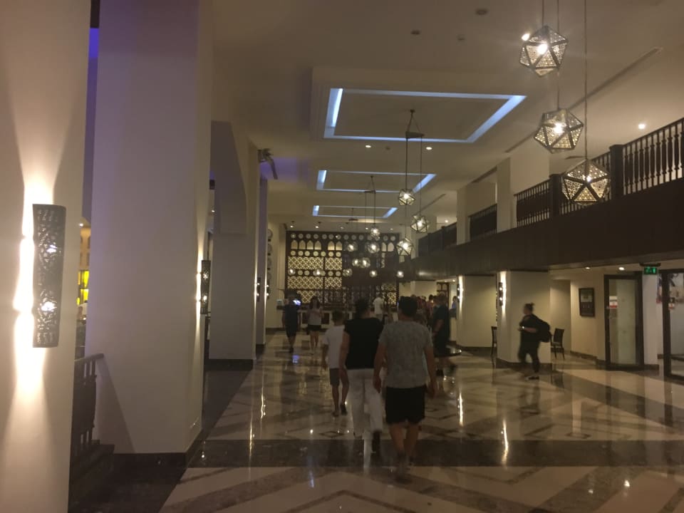 Lobby Steigenberger Aqua Magic