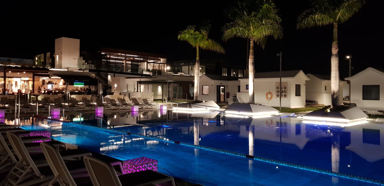 Pool Club Maspalomas Suites & SPA
