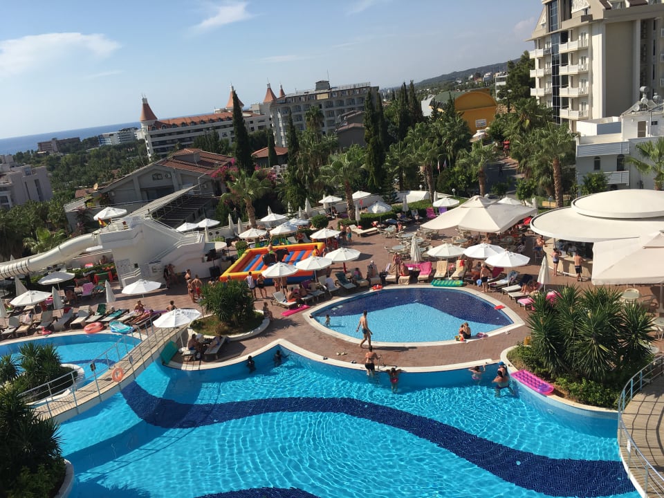 Pool Laguna Beach Alya Resort & Spa Hotel