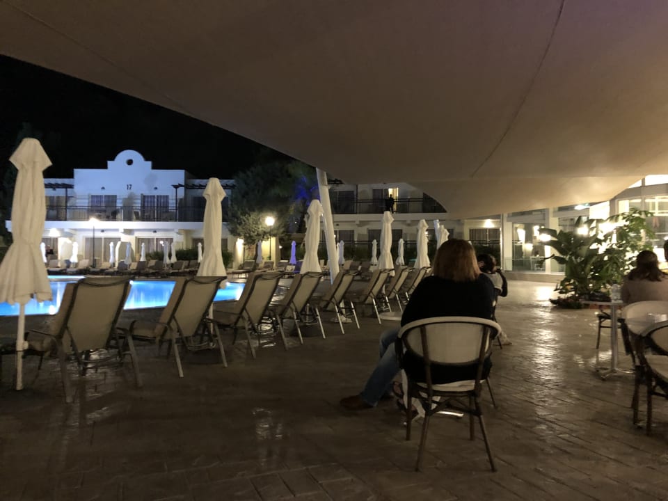 Pool Louis Paphos Breeze