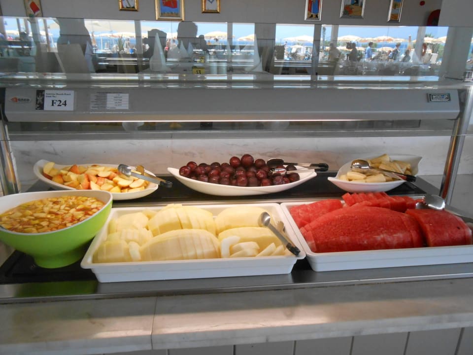 Früchtebuffet Asterias Beach