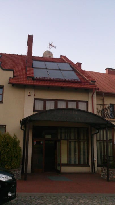 Wejście do hotelu Hotel Karczówka